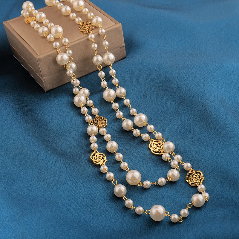 Elegant Charm Pearl Necklace