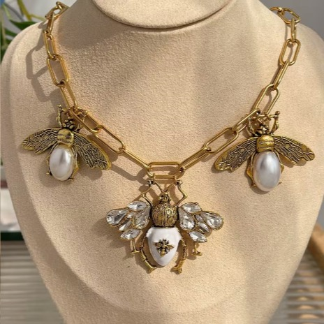 Bohemian Pearl Animal Bee Necklace Copper Plated Real Golden Full Zirconia Necklace