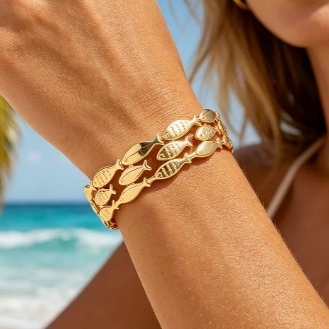An Elegant Bohemian-style Fish-shaped Open Bangle for Ladies, Suitable for Daily Wear During Beach Vacations, Parties and Dates. It Makes a Great Gift for a Lady's Birthday or Valentine's Day.