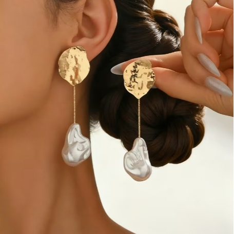 Stylish Metal Round Disc Drop Earrings – Elegant Long Dangle Jewelry for Women
